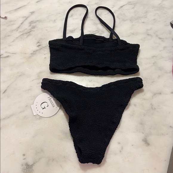 Hunza G Gigi Bikini - Picture 6 of 9